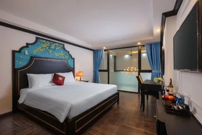 Deluxe Double Room — Queen Light Hotel - Ha Noi Old Quater